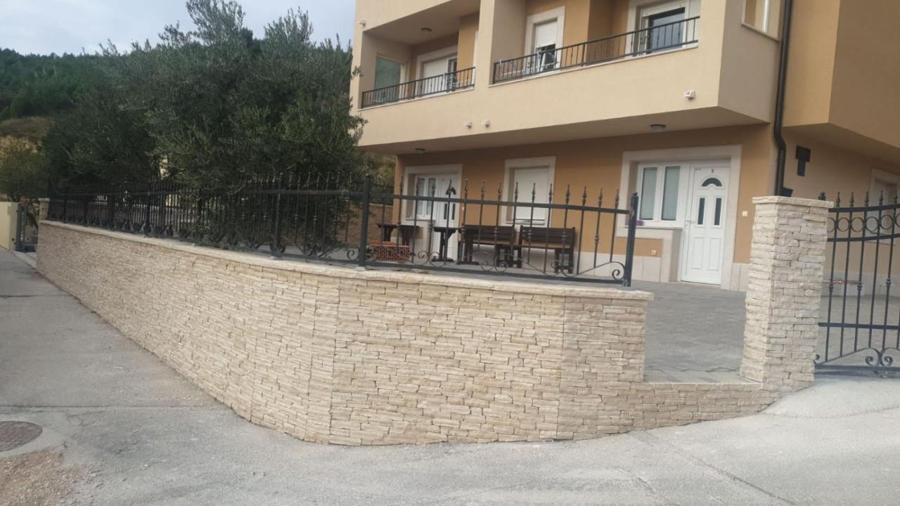 Andela 2 Apartment Makarska Bagian luar foto