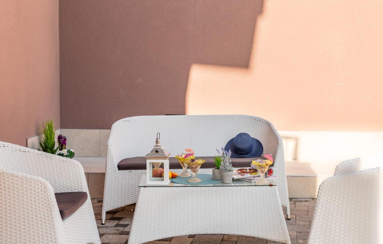 Andela 2 Apartment Makarska Bagian luar foto