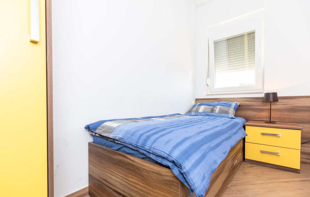 Andela 2 Apartment Makarska Bagian luar foto